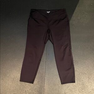 Old Navy Black Cropped Athletic Leggings